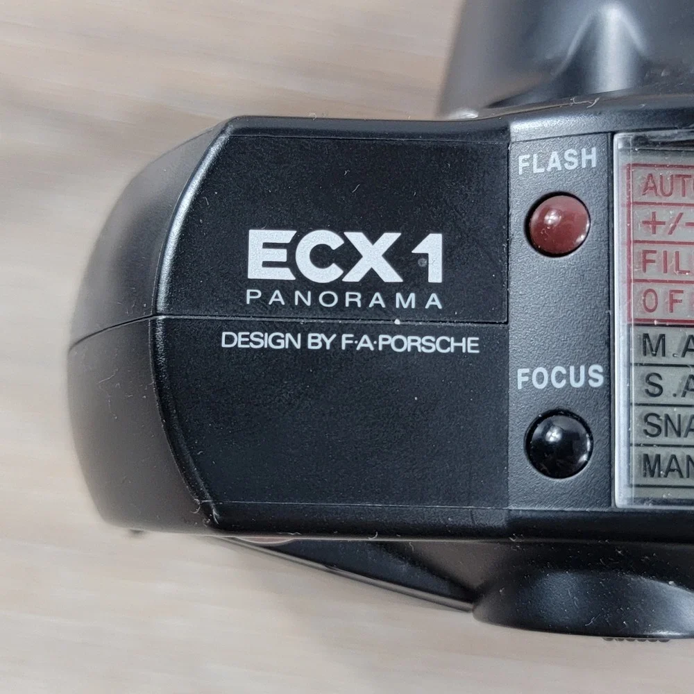 Samsung ECX 1 Panorama 35mm Film Camera Design by F.A. Porsche 38-140mm Zoom